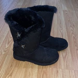 Black Winter Boots w/ Buttons